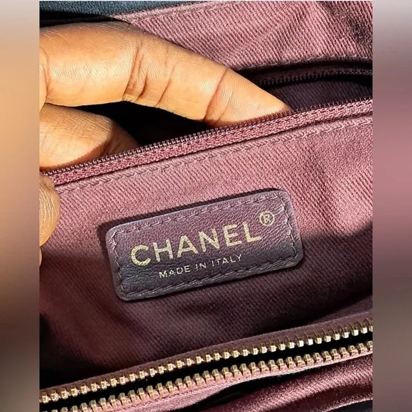 Chanel Stingray Glazed Calfskin Bindi Tote Bag - Picture 4 of 15